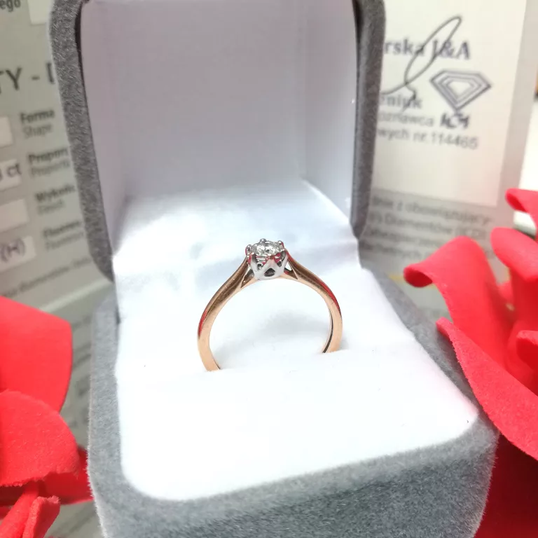 zloty-pierscionek-rozowe-zloto-z-brylantem-375122-stan-11323-2