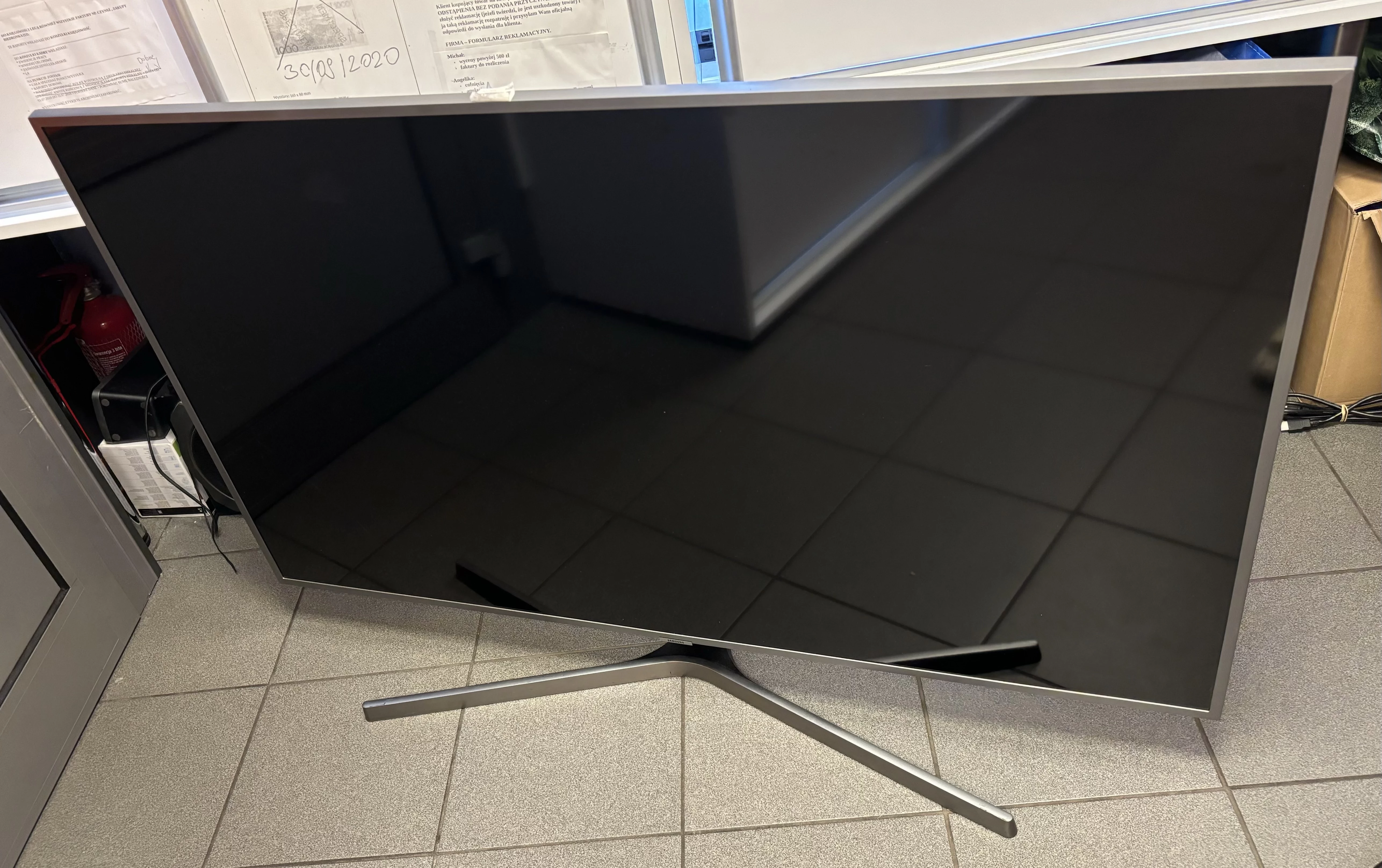 telewizor-samsung-ue55nu7462upilot-uszkodzony-przekatna-ekranu-cale-5500