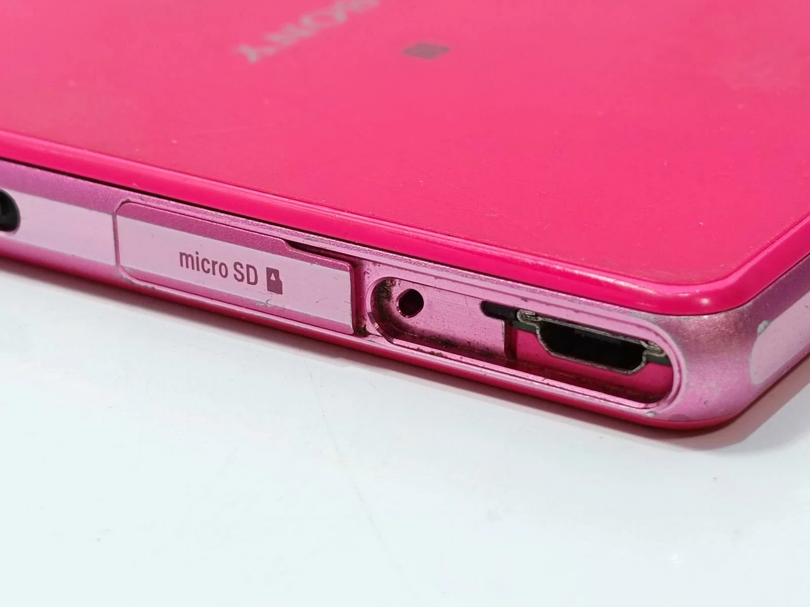 sony-xperia-z1-compact-d5503-wbudowana-pamiec-16-gb