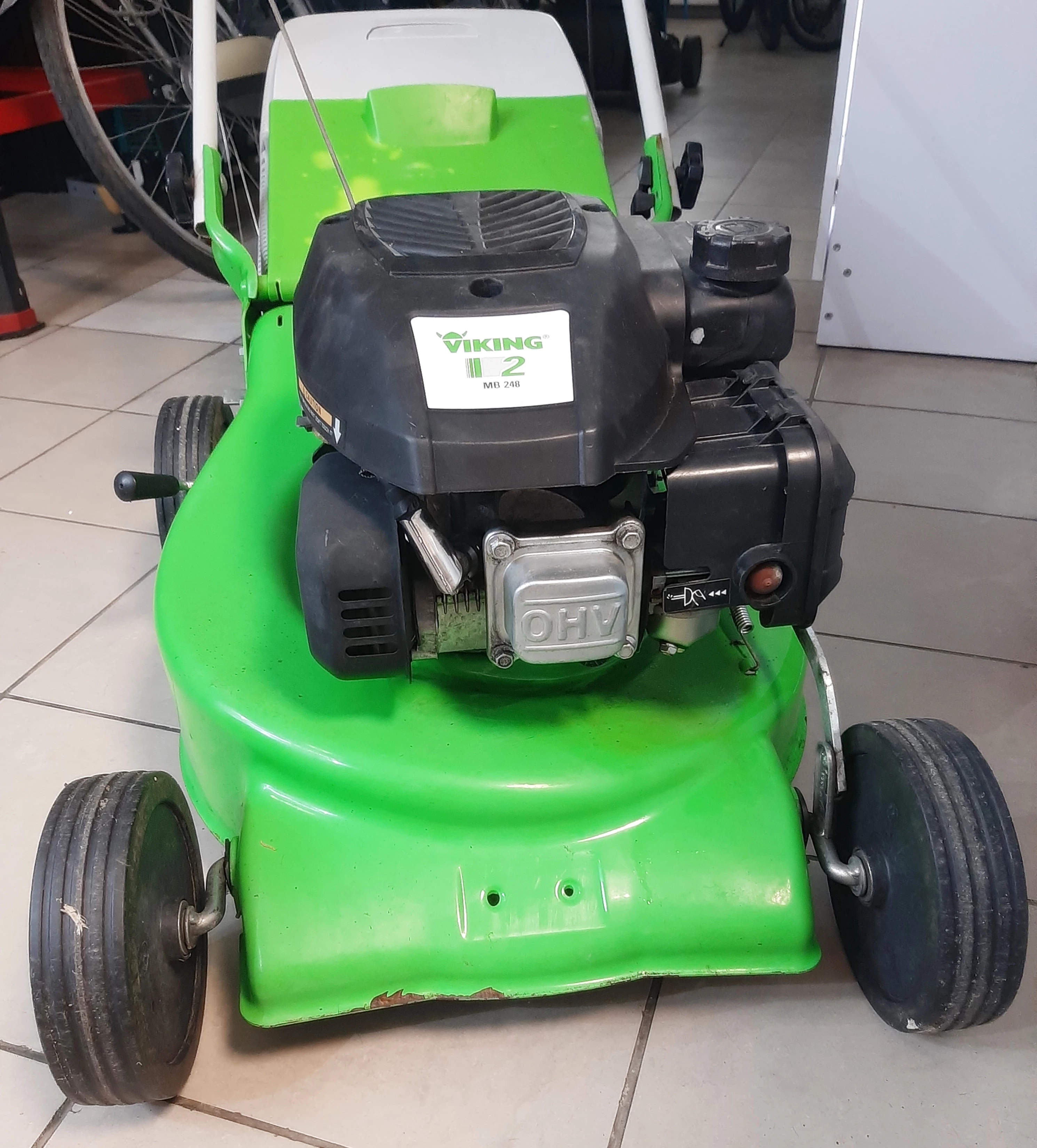 kosiarka-spalinowa-viking-mb-248-pojemnosc-kosza-45