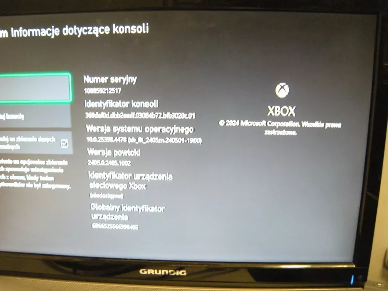 konsola-xbox-series-s-500gb-z-dwoma-padami-stan-uzywany