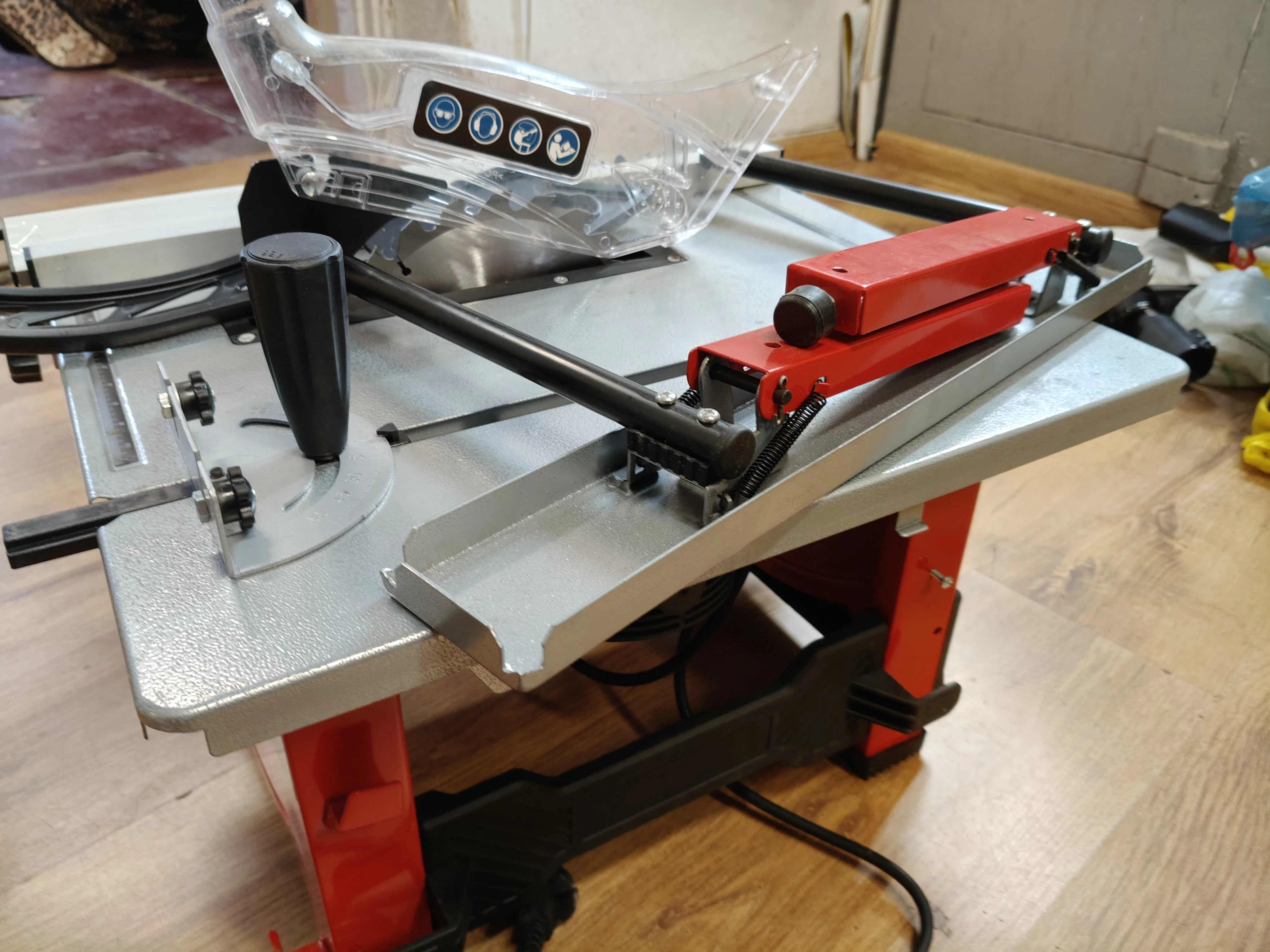 pila-stolowa-myproject-1200w-maksymalna-moc-1200