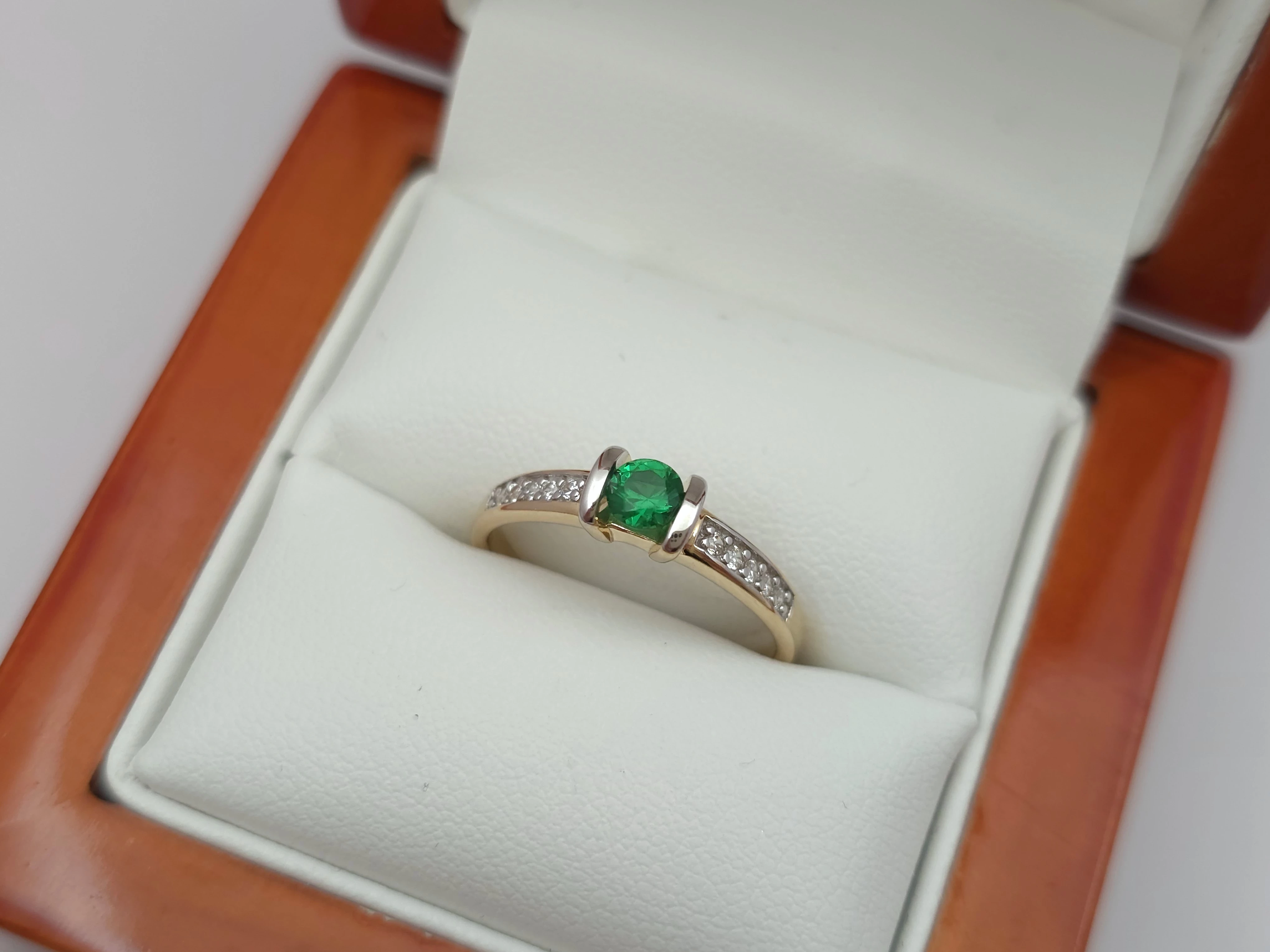 zloty-pierscionek-z-zielona-cyrkonia-585-14k-r16-230g-material-15835-2
