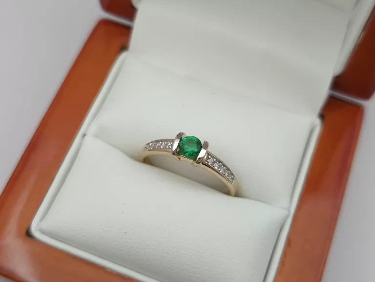 ZŁOTY PIERŚCIONEK Z ZIELONĄ CYRKONIĄ - 585 14K R.16 2,30G