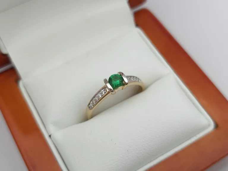 ZŁOTY PIERŚCIONEK Z ZIELONĄ CYRKONIĄ - 585 14K R.16 2,30G