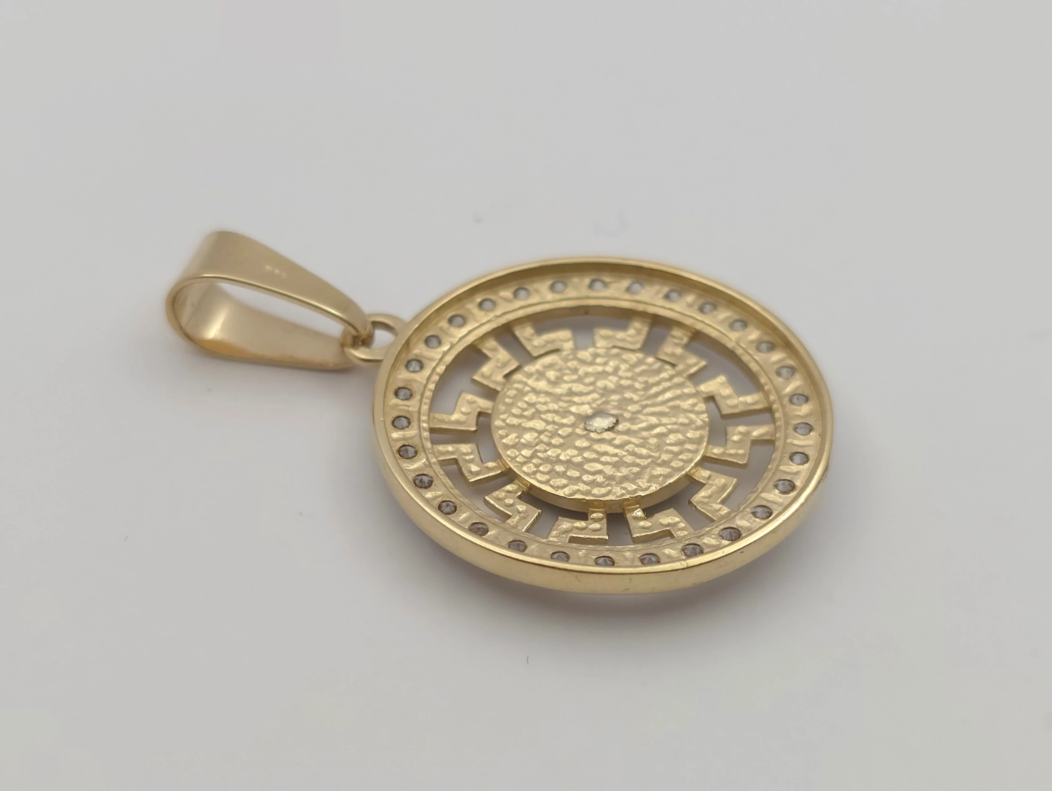 zlota-zawieszka-w-stylu-versace-585-14k-765g-kolor-dominujacy-zloty