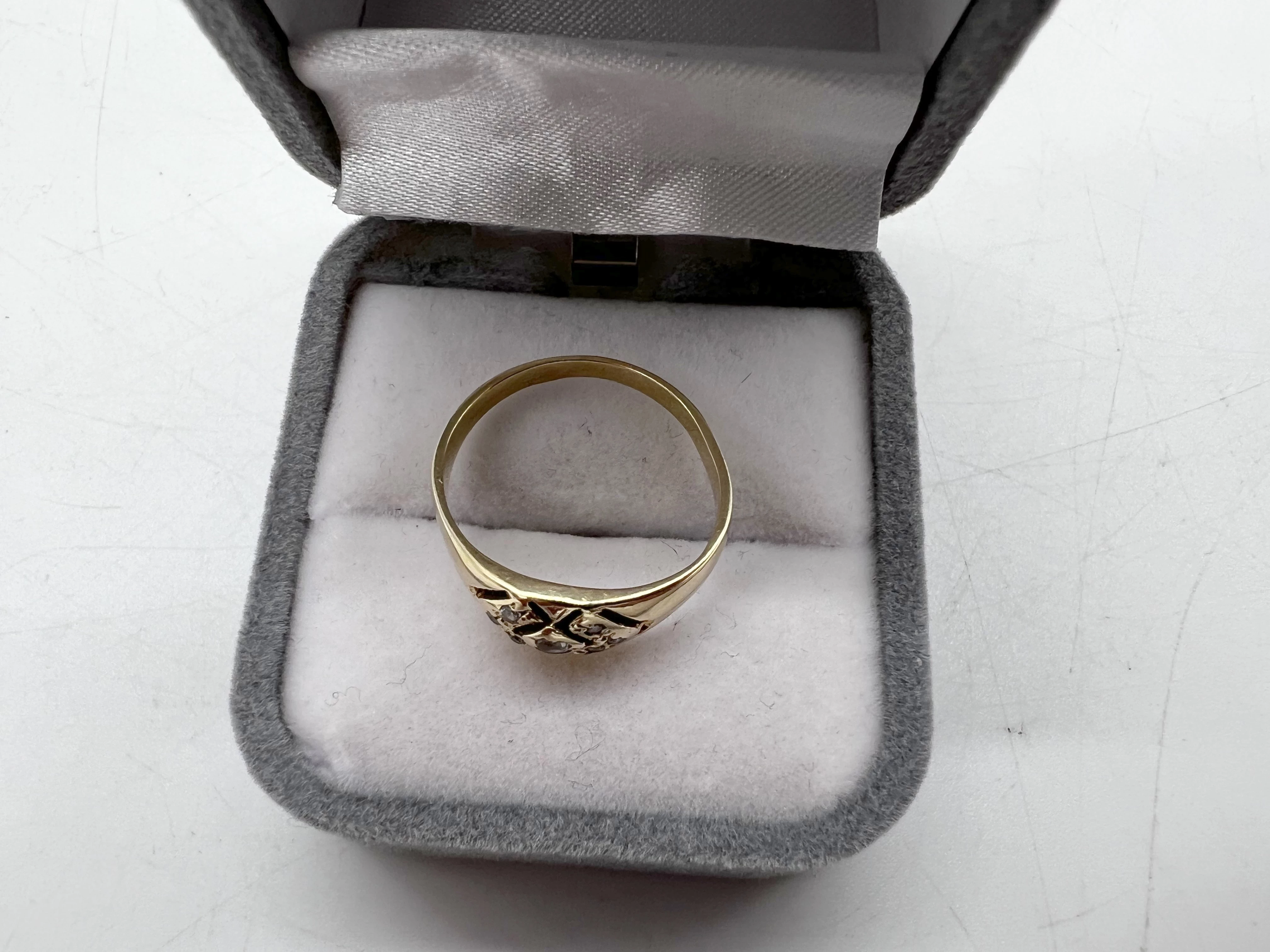 sliczny-zloty-pierscionek-z-kamieniami-585230gr13-material-zloto