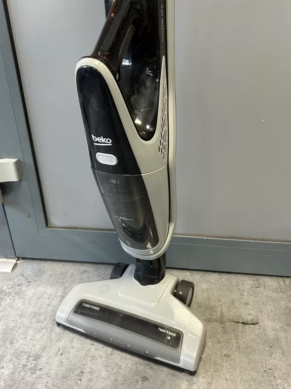 ODKURZACZ PIONOWY BEKO EASYCLEAN VRT61818VG