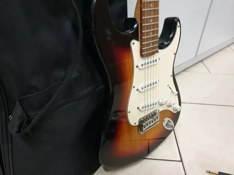 GITARA ELEKTRYCZNA WEINBERGER CK-HEG001