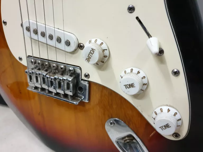 GITARA ELEKTRYCZNA WEINBERGER CK-HEG001