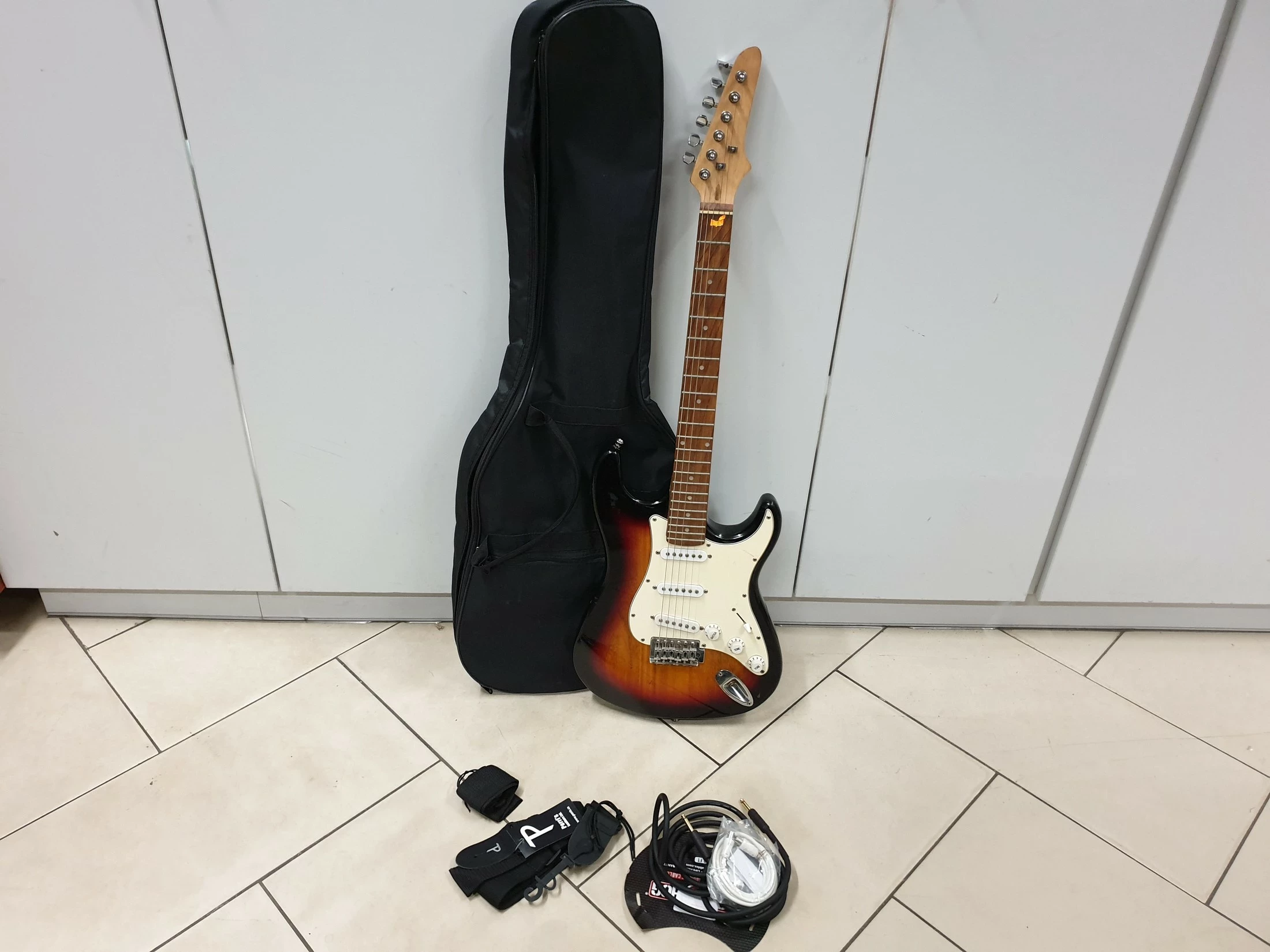 gitara-elektryczna-weinberger-ck-heg001-stan-uzywany