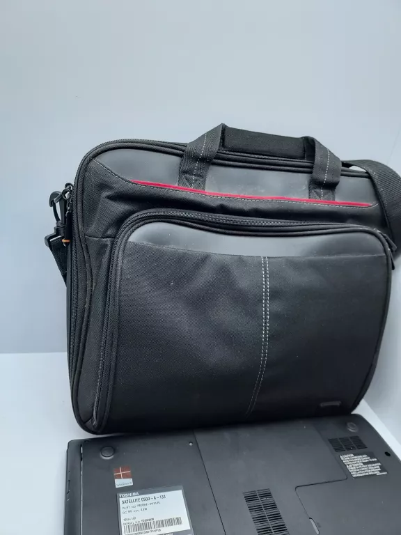 LAPTOP TOSHIBA SATELITTE C50D-A-133