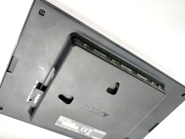 RAMKA CYFROWA SONY DPF-D70