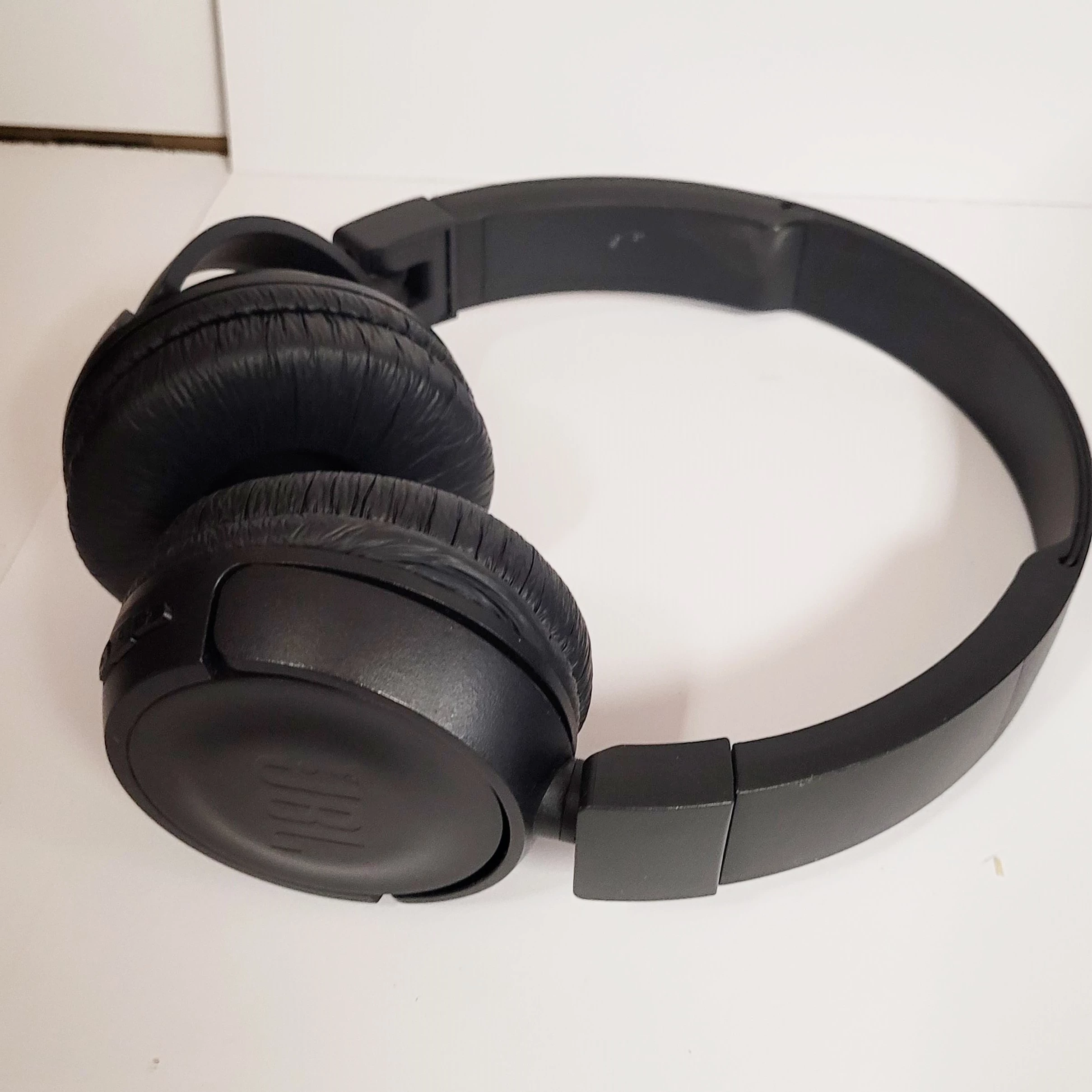 sluchawki-nauszne-jbl-bt-450-czarne-aleja-wolnosci-15b-czestochowa-sj