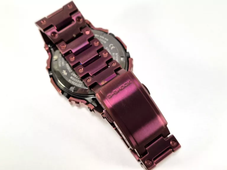 CASIO G-SHOCK GMW-B5000RD BORDOWY