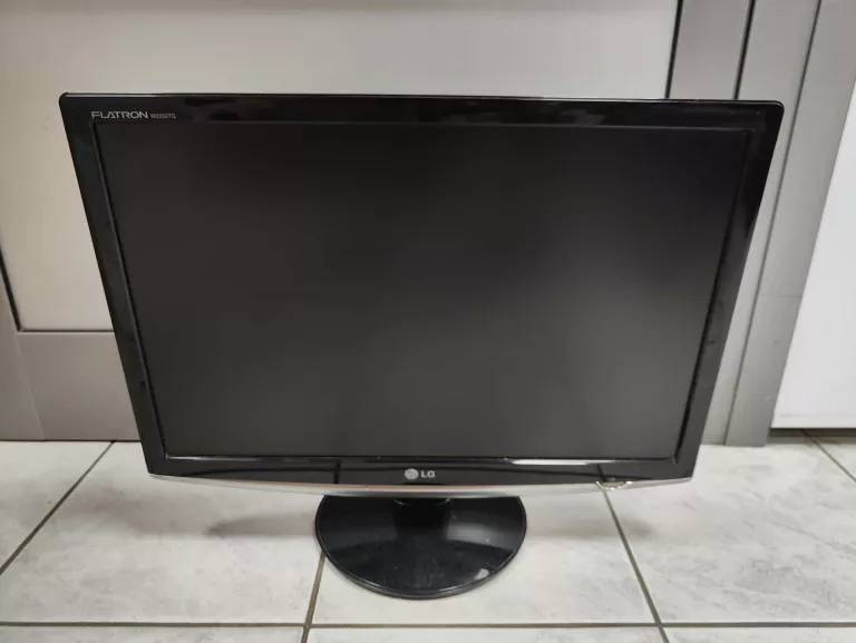 MONITOR LG FLATRON W2252TQ 22"