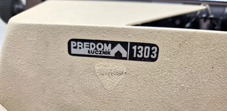 maszyna-do-pisania-predom-lucznik-1303-stan-do-renowacji