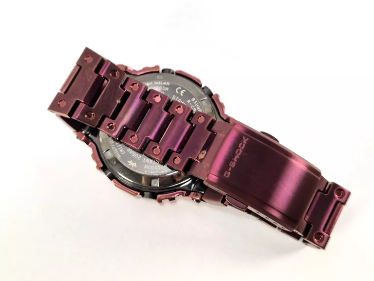 CASIO G-SHOCK GMW-B5000RD BORDOWY