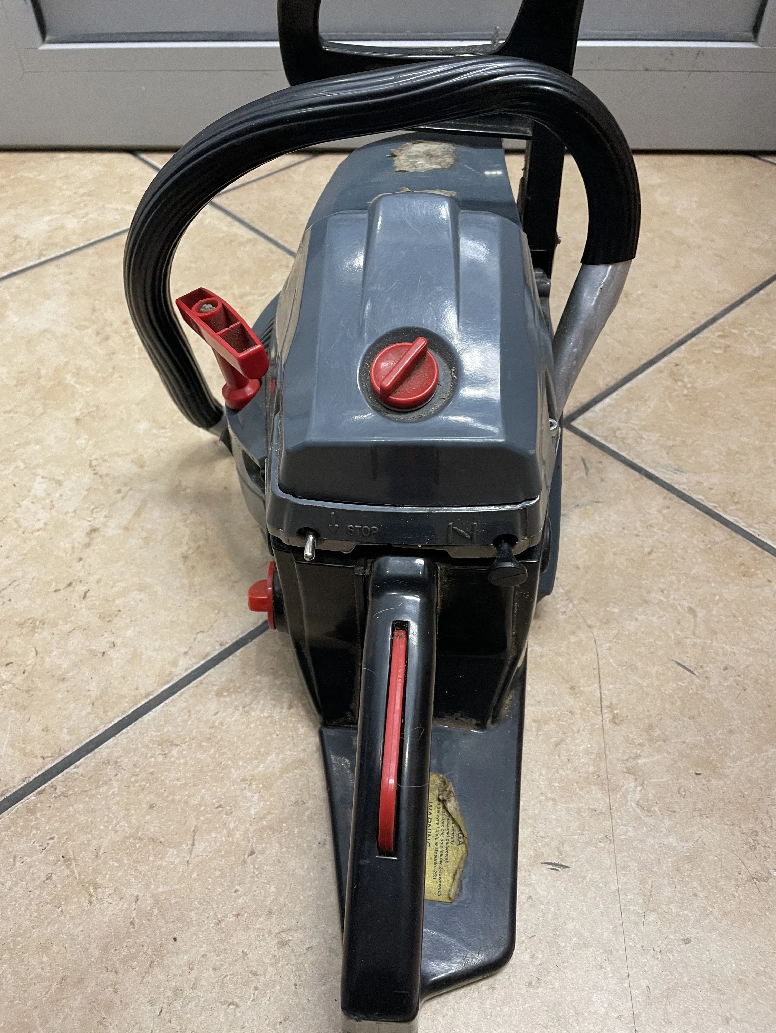 pila-spalinowa-graphite-89g940-zasilanie-spalinowe