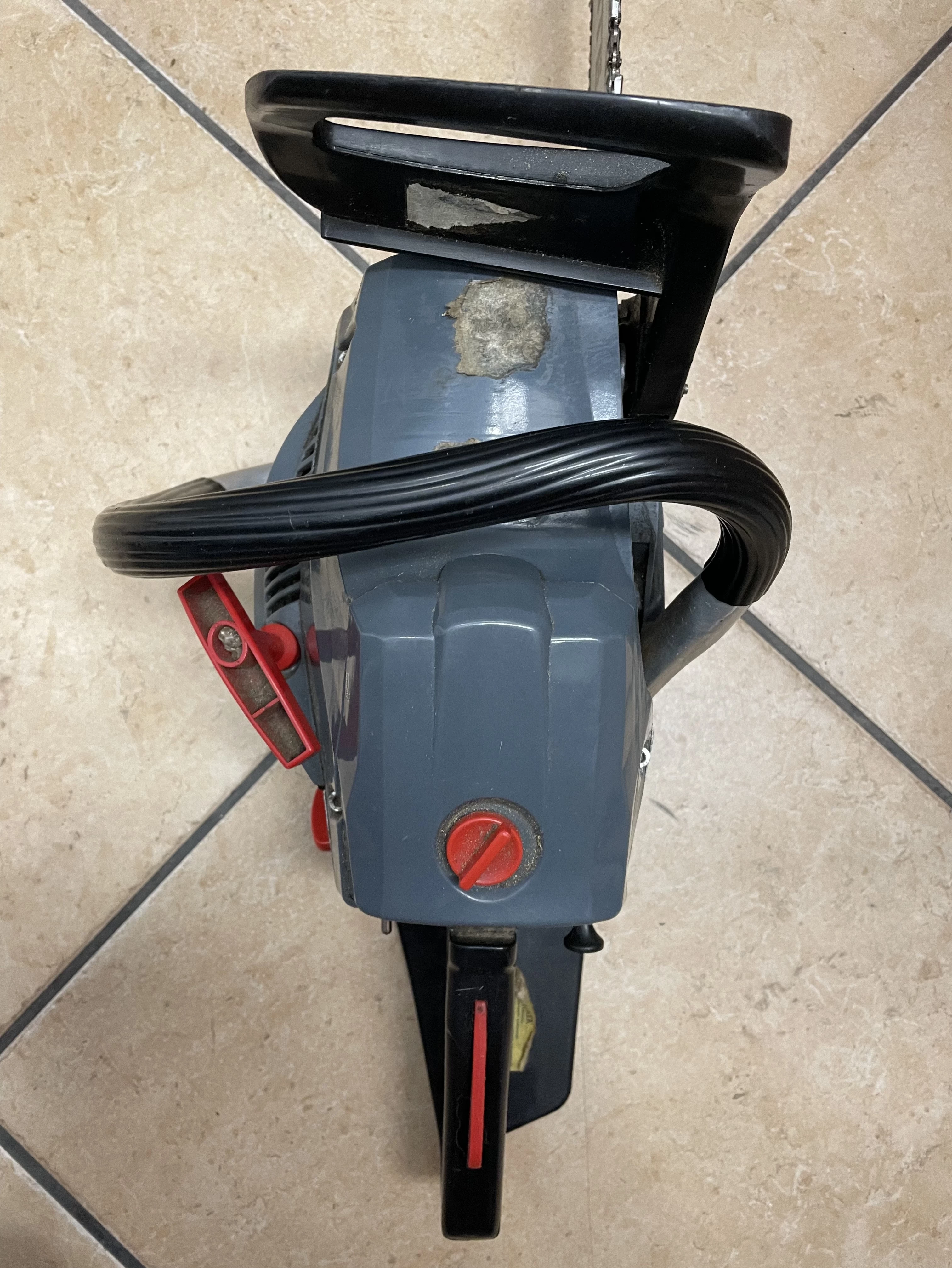 pila-spalinowa-graphite-89g940-stan-uzywany