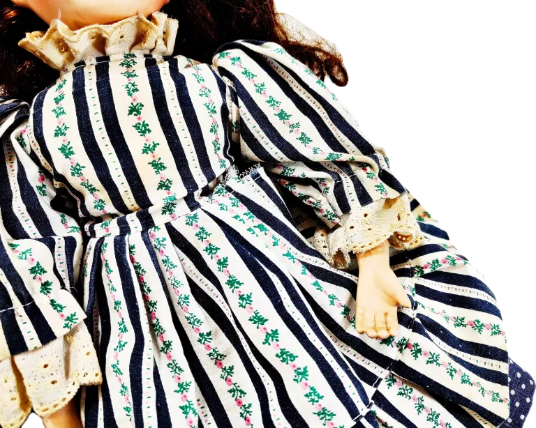 LALKA PORCELANOWA DZIEWCZYNKA USZKODZONE WŁOSY 45 CM