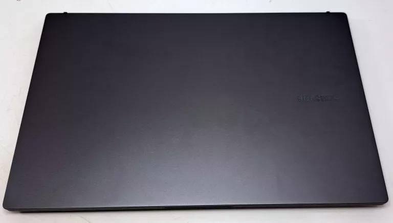 LAPTOP SAMSUNG GALAXY BOOK3 NP750 15,6 " INTEL CORE I3 8 GB / 256 GB +TORB