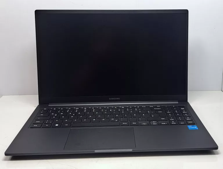 LAPTOP SAMSUNG GALAXY BOOK3 NP750 15,6 " INTEL CORE I3 8 GB / 256 GB +TORB