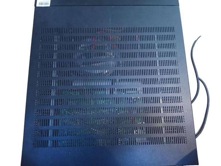 AMPLITUNER HARMAN KARDON AVR 7000 OPIS!