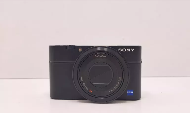 aparat-cyfrowy-sony-cyber-shot-dsc-rx100-pokrowiec-marka-sony