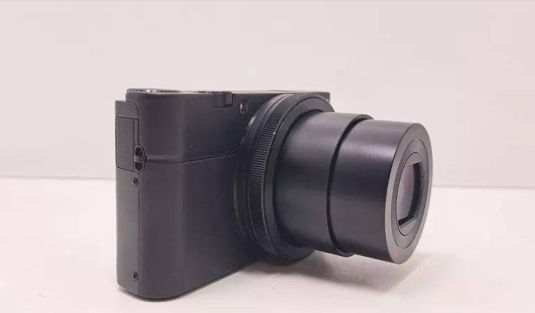 aparat-cyfrowy-sony-cyber-shot-dsc-rx100-pokrowiec-ean-gtin-4013675006594