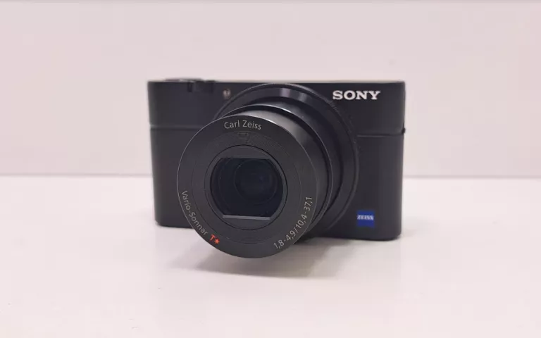 aparat-cyfrowy-sony-cyber-shot-dsc-rx100-pokrowiec-jakosc-video-1080p