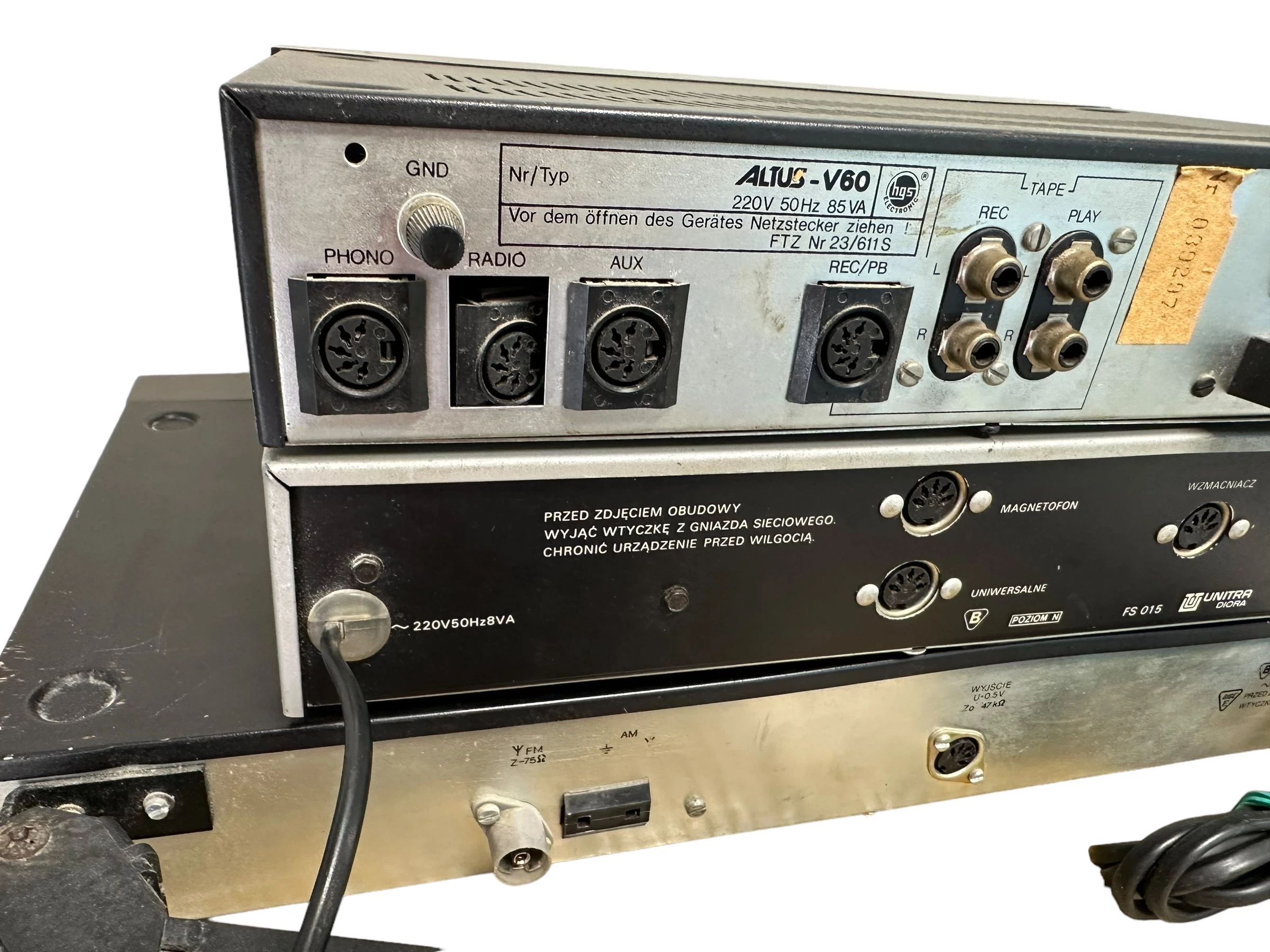 zestaw-audio-unitra-fs-015-pw-8040-t9015-product-id-f9752c97-0b7d-4e08-b8f3-d2c27a1d36bc