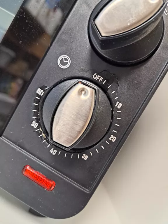 MINI PIEKARNIK SWITCH ON MO-A0201