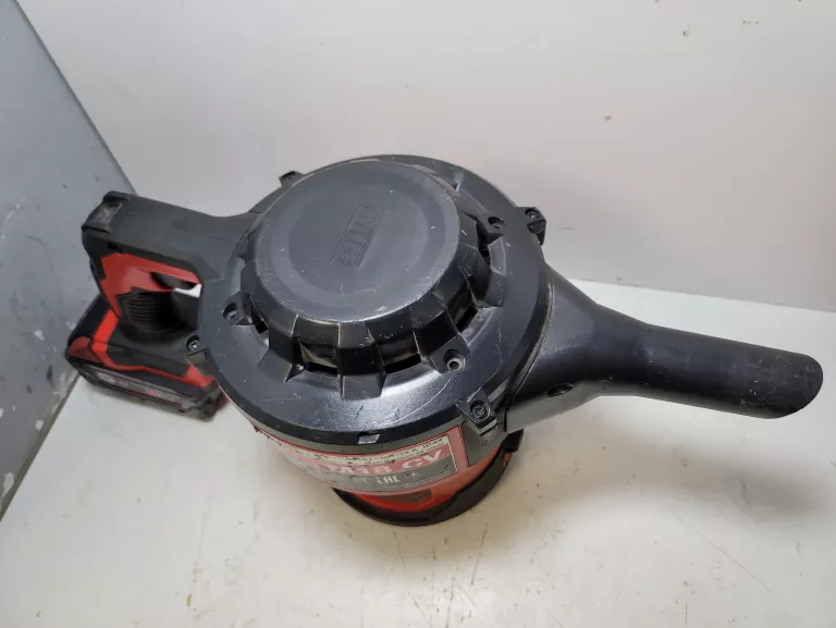 ODKURZACZ MILWAUKEE M18 CV+AKU+ŁAD