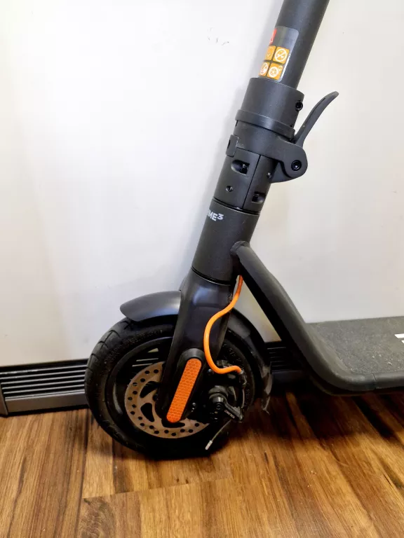 hulajnoga-elektryczna-prime3-ees71-opis-moc-silnika-35000