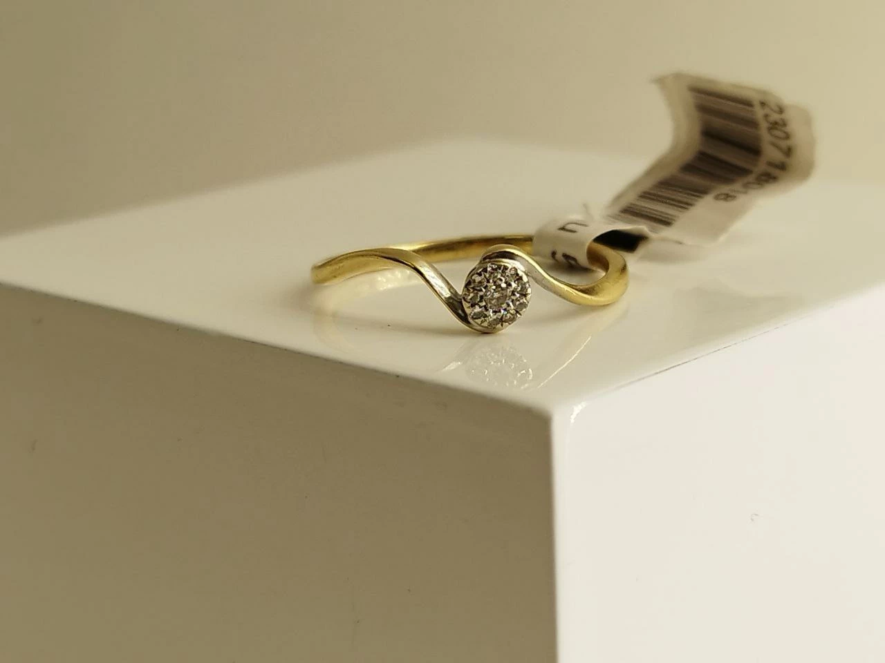 wyjatkowy-zloty-pierscionek-z-brylantami-585-1280-g-waga-194