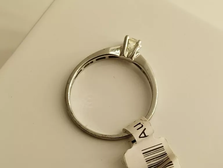 zloty-pierscionek-z-brylantami-375-1630-g-rozmiarsrednica-wew-mm-372-10