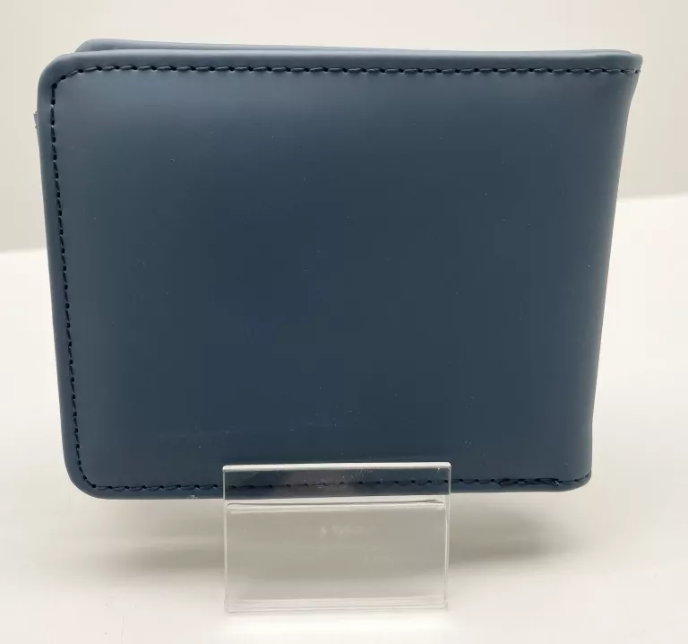 portfel-pullbear-niebieski-rozmiar-m-poliuretan-material-dominujacy-poliester