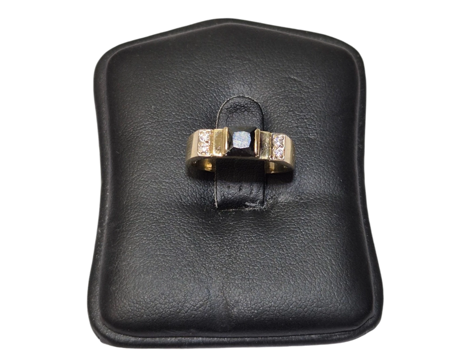 ciekawy-mistyczny-zloty-pierscionek-585-308g-r12-308g-onyks-cyrkonie-cechy-brak