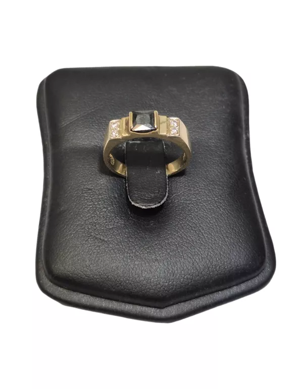 CIEKAWY MISTYCZNY ZŁOTY PIERŚCIONEK 585 3,08G R12 3,08G ONYKS + CYRKONIE