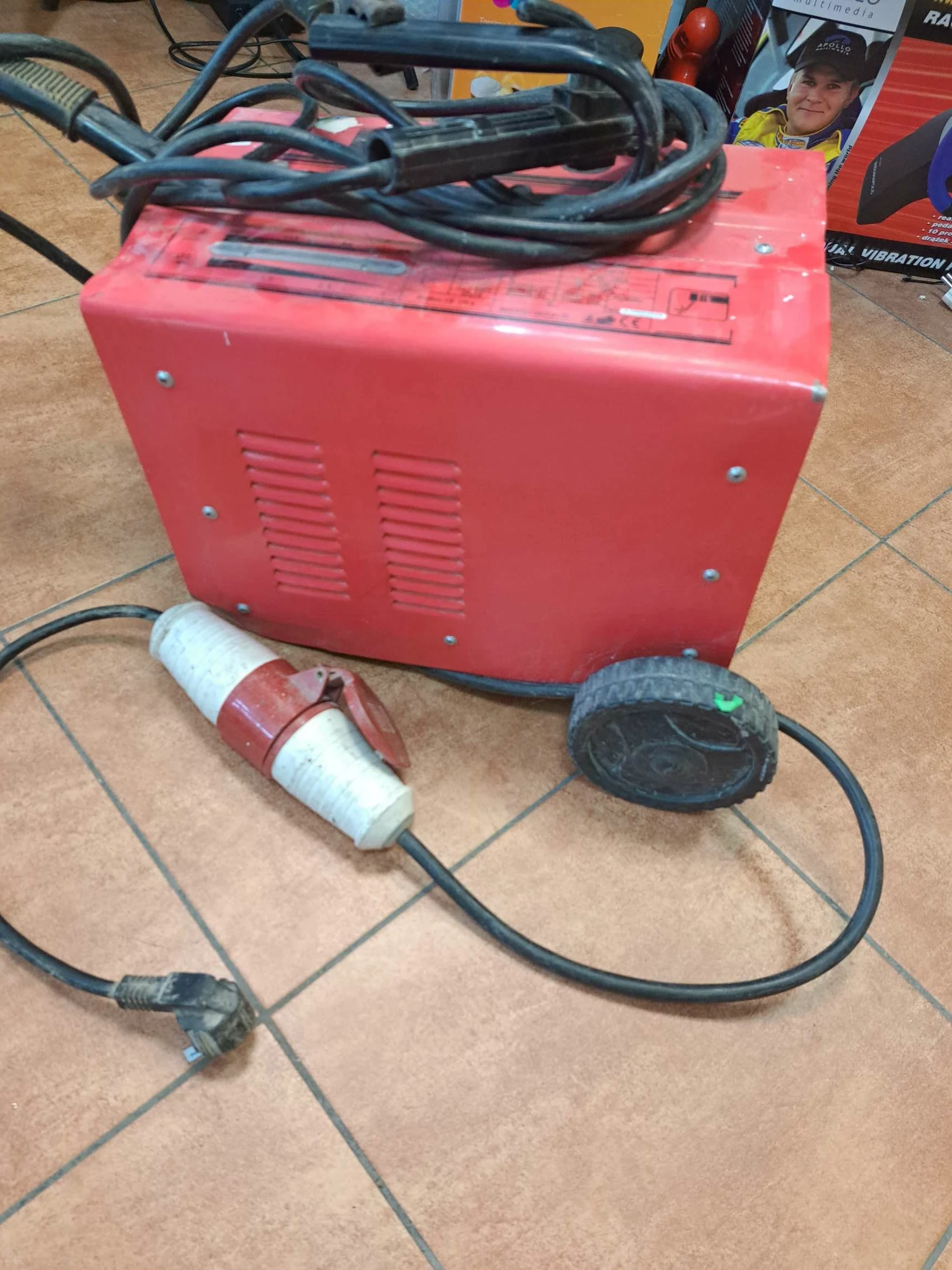 spawarka-inwertorowa-bester-model-ce175a-rynek-7-grodkow