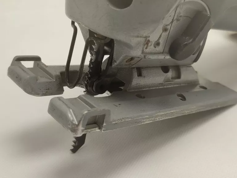 WYRZYNARKA BOSCH GST 100 CE