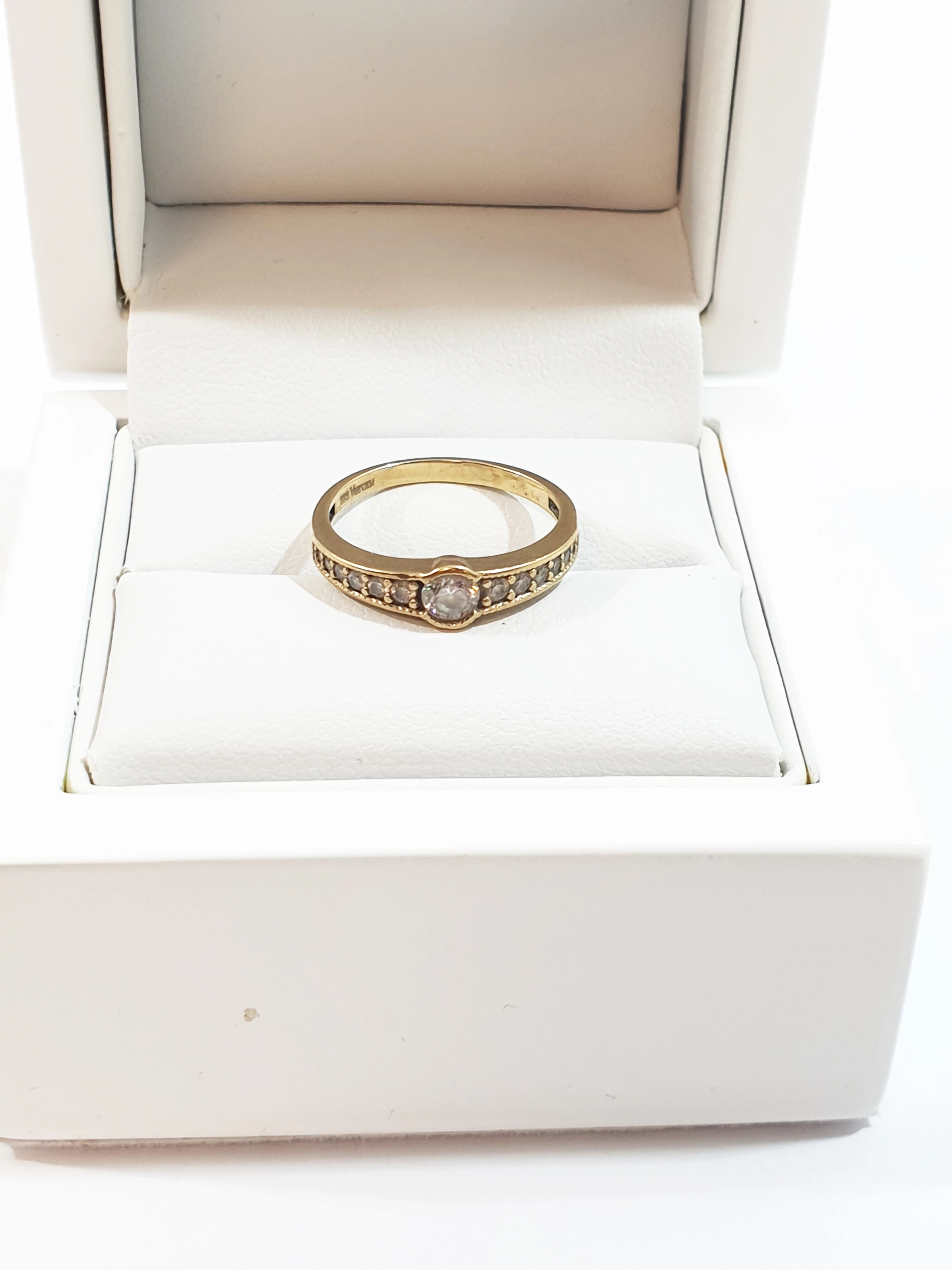 zloty-pierscionek-333168g9r-stan-uzywany