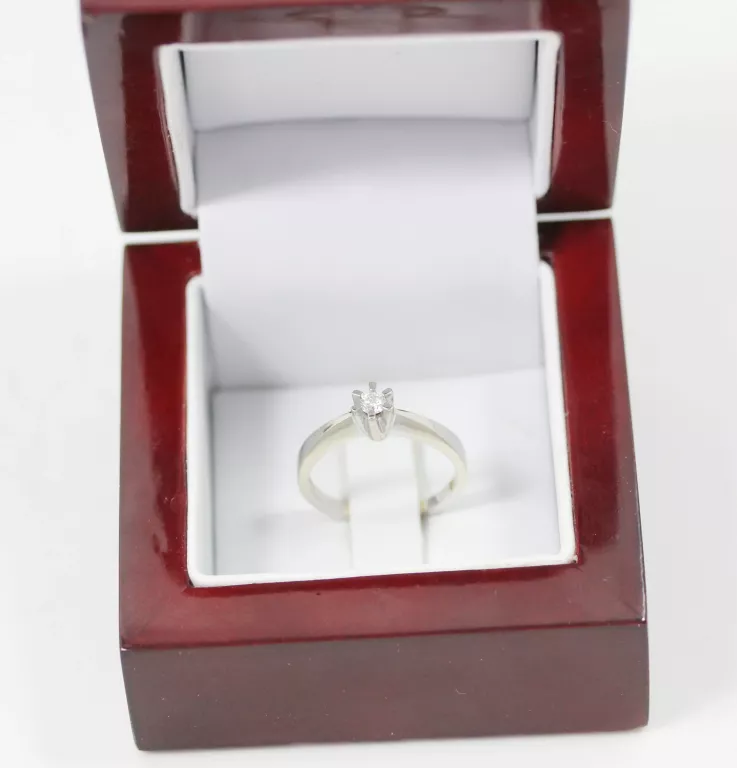 ZŁOTY PIERŚCIONEK DIAMENT 585 3,23G R15
