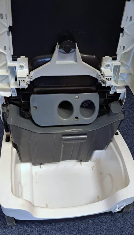 ODKURZACZ PIORĄCY BOSCH AQUAWASH & CLEAN BWD421PRO+SZCZOTKA TURBO 2100W