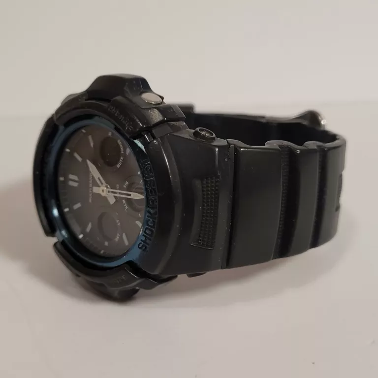 ZEGAREK CASIO AWG-M100B-1AER