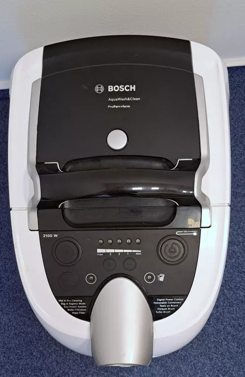 ODKURZACZ PIORĄCY BOSCH AQUAWASH & CLEAN BWD421PRO+SZCZOTKA TURBO 2100W