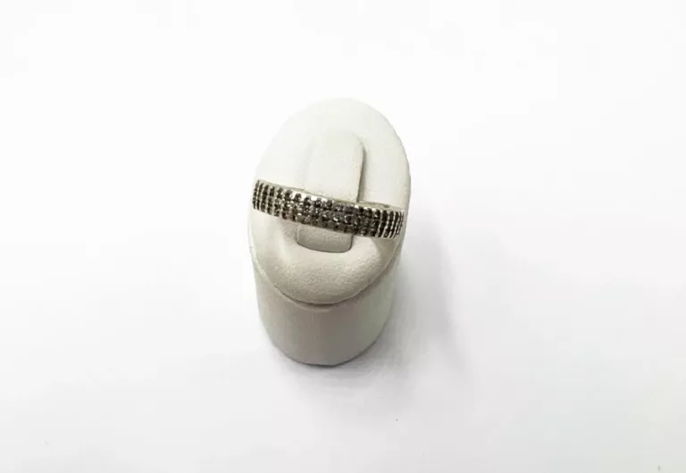 cudowny-srebrny-pierscionek-z-cyrkoniami-p925314gr16-product-id