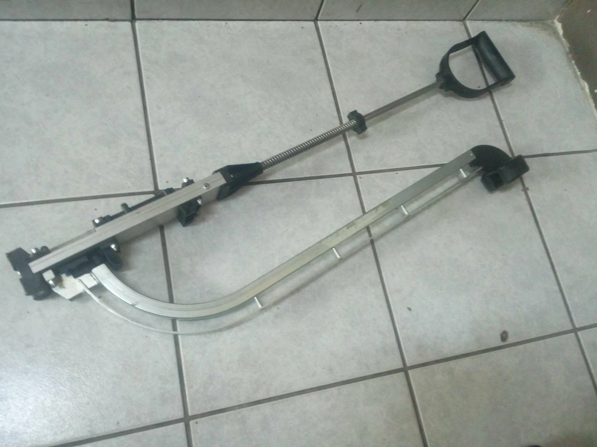 taker-na-spinki-do-podlogowki-tacker-do-klipsow-powierzchnia-grzewcza-0