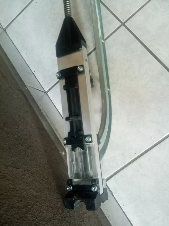 taker-na-spinki-do-podlogowki-tacker-do-klipsow-kod-producenta-48002